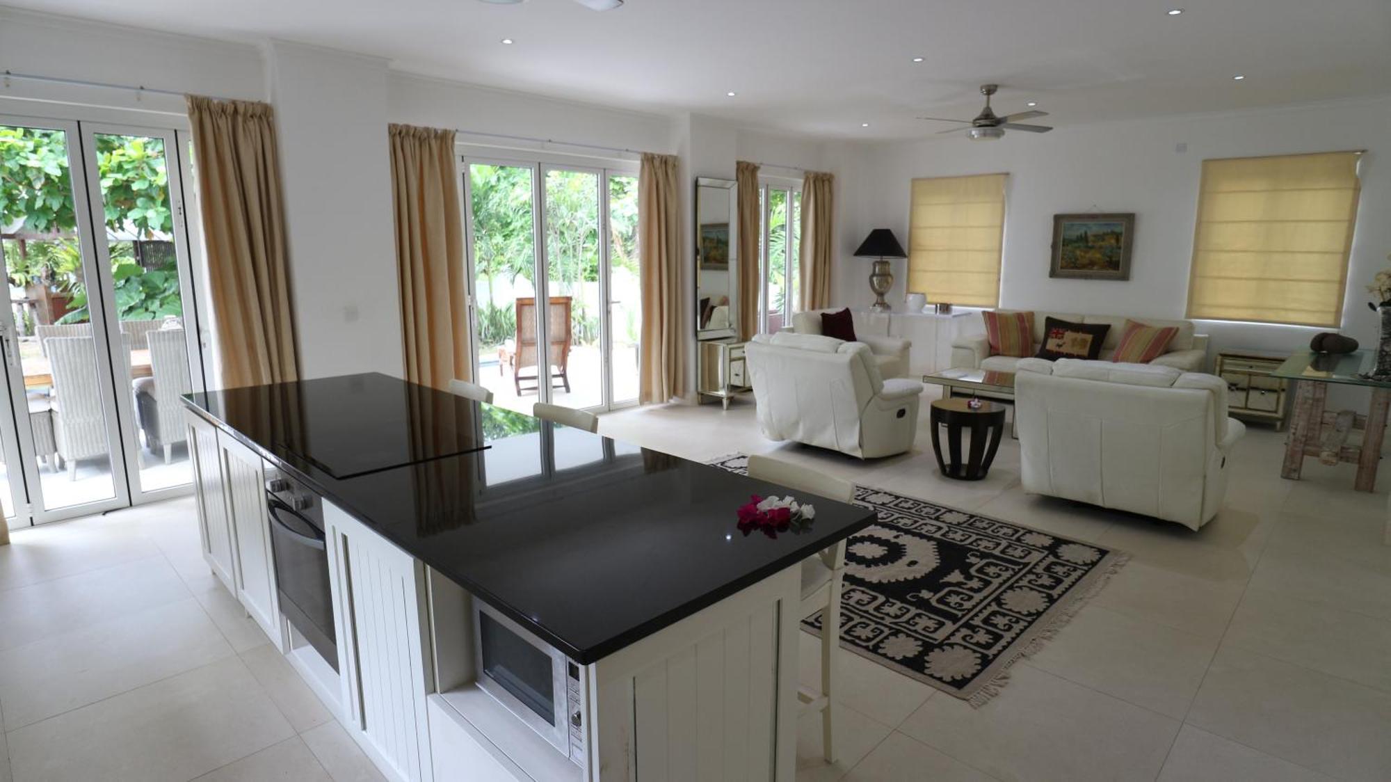 Las Brisas Villa - Chateau Elysium Beau Vallon  Exterior foto
