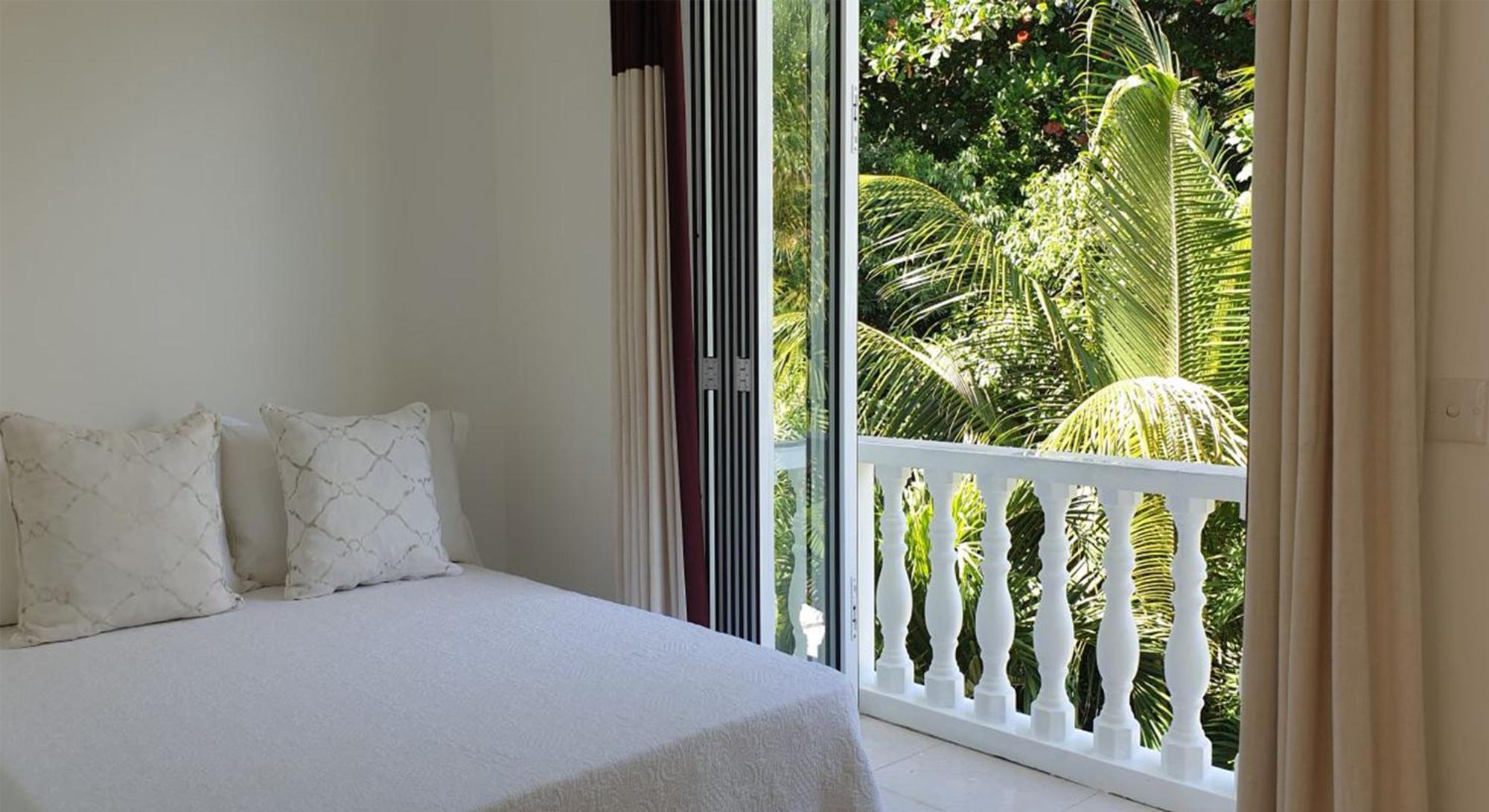 Las Brisas Villa - Chateau Elysium Beau Vallon  Exterior foto